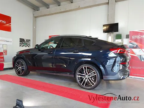 BMW X6 50d - Leštění a keramická ochrana laku