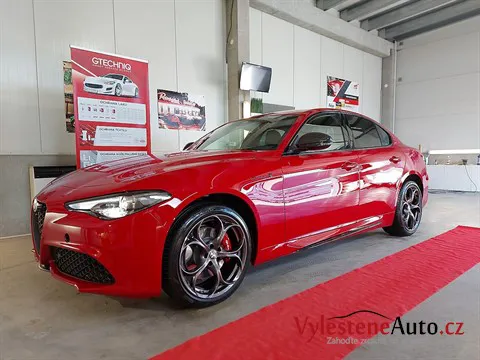 Alfa Romeo Giulia TI - Vícekrokové leštění a keramická ochrana laku