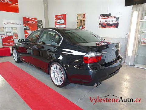 BMW 330i - Leštění a keramická ochrana laku