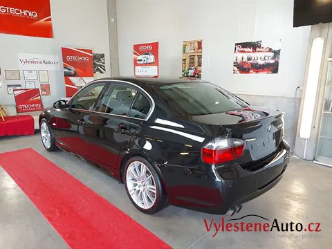 BMW 330i - Leštění a keramická ochrana laku