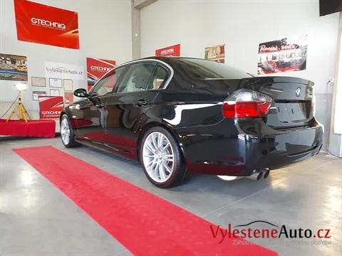 BMW 330i - Leštění a keramická ochrana laku