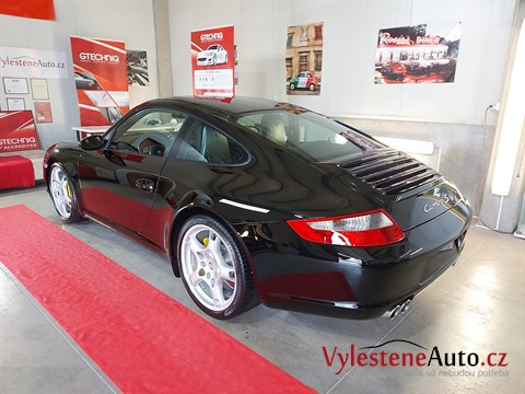 Porsche 911 Carrera