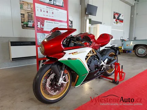 MV Agusta 75 Superveloce - Leštění a keramická ochrana laku