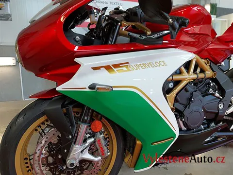 MV Agusta 75 Superveloce - Leštění a keramická ochrana laku