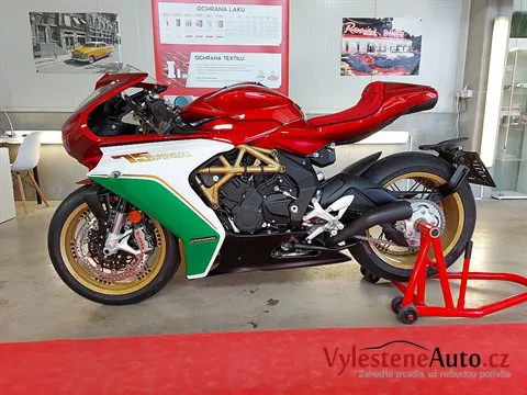 MV Agusta 75 Superveloce - Leštění a keramická ochrana laku