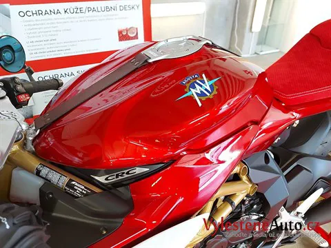 MV Agusta 75 Superveloce - Leštění a keramická ochrana laku