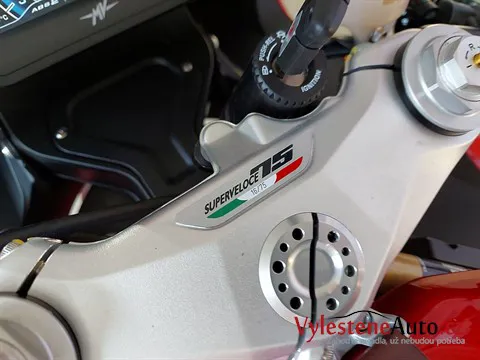 MV Agusta 75 Superveloce - Leštění a keramická ochrana laku
