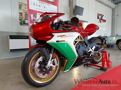 MV Agusta 75 Superveloce - Leštění a keramická ochrana laku