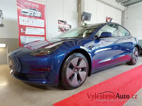 Tesla Model 3 - Renovace a keramická ochrana laku