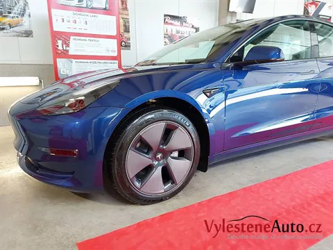 Tesla Model 3 - Renovace a keramická ochrana laku