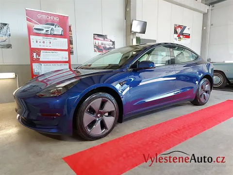 Tesla Model 3 - Renovace a keramická ochrana laku