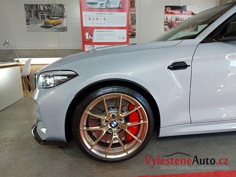 BMW M2 CS