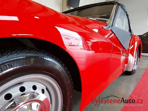 Triumph TR3 - Jemné leštění a ochrana laku