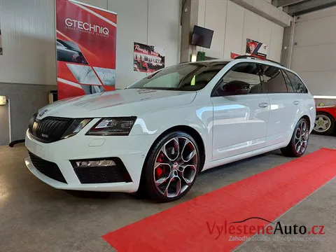 Škoda Octavia RS kombi - Renovace a keramická ochrana laku