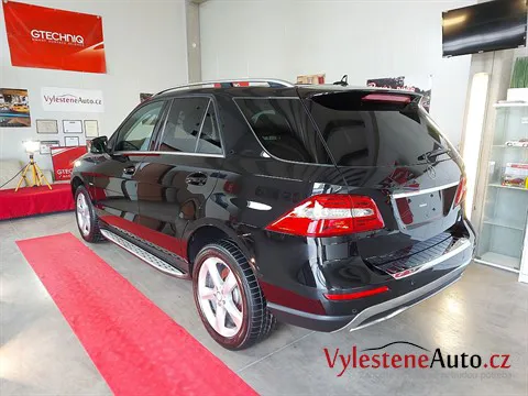 Mercedes ML 320 - Vícekrokové leštění a ochrana laku