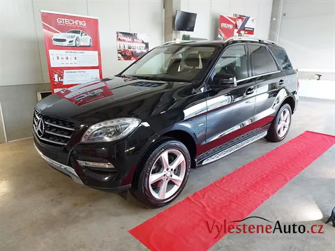 Mercedes ML 320 - Vícekrokové leštění a ochrana laku