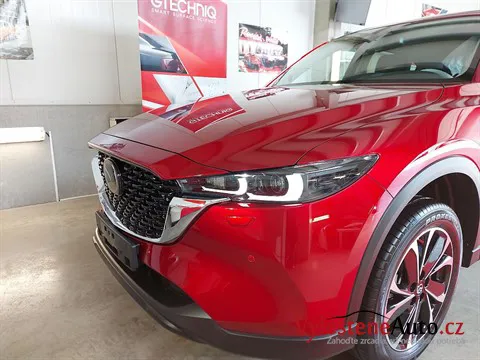 Mazda CX-5 - Vícekrokové leštění a keramická ochrana laku