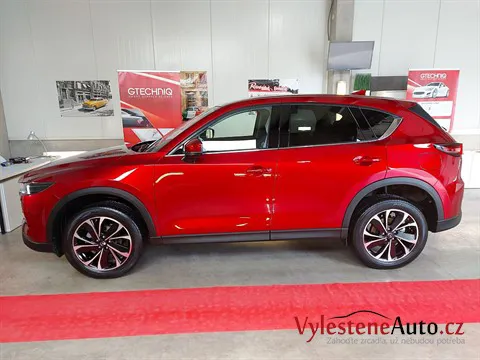 Mazda CX-5 - Vícekrokové leštění a keramická ochrana laku