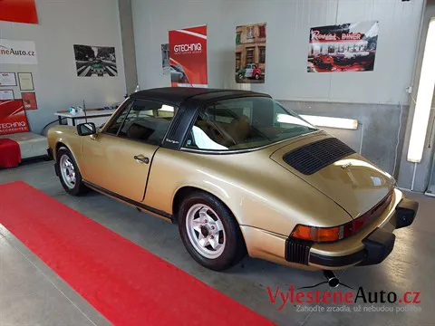 Porsche 911 targa - Vícekrokové leštění a ochrana laku