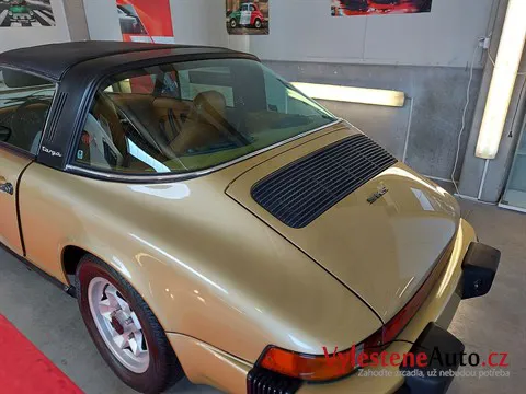Porsche 911 targa - Vícekrokové leštění a ochrana laku
