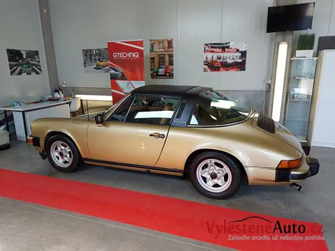 Porsche 911 targa - Vícekrokové leštění a ochrana laku