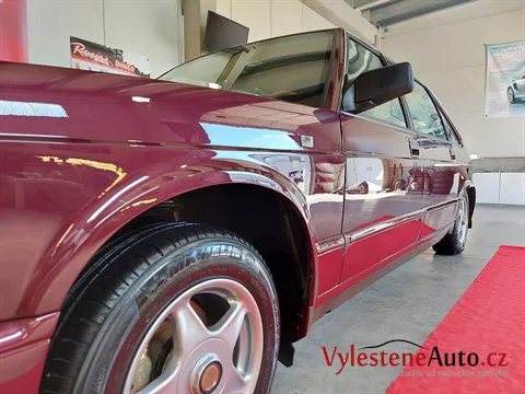 Tatra 613 - Vícekrokové leštění a keramická ochrana laku