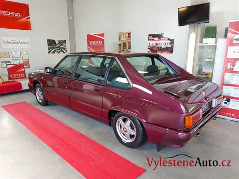 Tatra 613 - Vícekrokové leštění a keramická ochrana laku