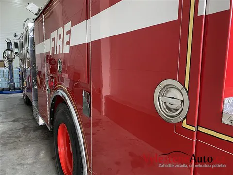 LA Fire Department Truck - Vícekrokové leštění a keramická ochrana laku