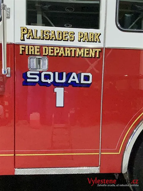 LA Fire Department Truck - Vícekrokové leštění a keramická ochrana laku