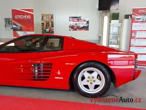 Ferrari Testarossa - Vícekrokové leštění a keramická ochrana laku