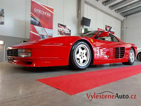 Ferrari Testarossa - Vícekrokové leštění a keramická ochrana laku