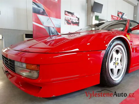 Ferrari Testarossa - Vícekrokové leštění a keramická ochrana laku