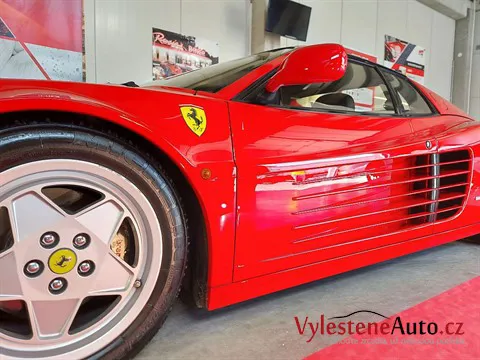 Ferrari Testarossa - Vícekrokové leštění a keramická ochrana laku