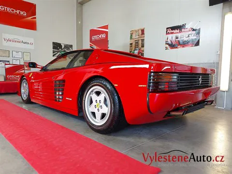 Ferrari Testarossa - Vícekrokové leštění a keramická ochrana laku