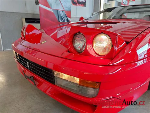 Ferrari Testarossa - Vícekrokové leštění a keramická ochrana laku