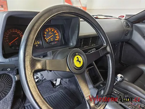 Ferrari Testarossa - Vícekrokové leštění a keramická ochrana laku