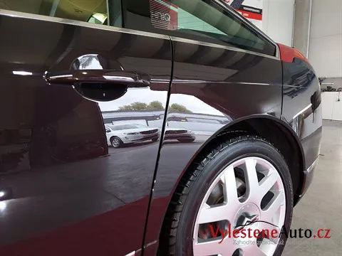 Citroen C6 - Vícekrokové leštění a keramická ochrana laku