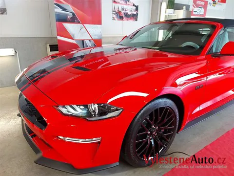 Ford Mustang GT convertible - Vícekrokové leštění a keramická ochrana laku
