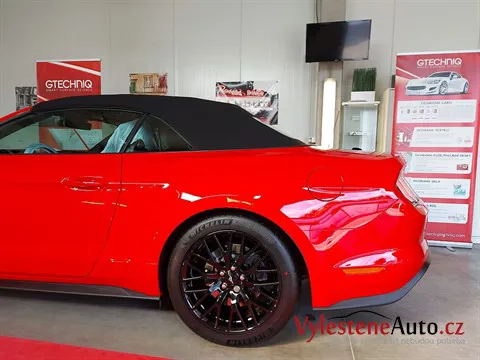 Ford Mustang GT convertible - Vícekrokové leštění a keramická ochrana laku