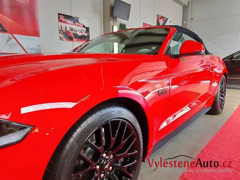 Ford Mustang GT convertible - Vícekrokové leštění a keramická ochrana laku