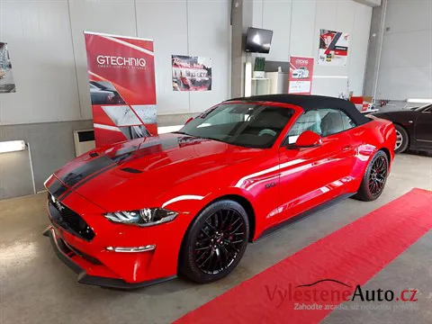 Ford Mustang GT convertible - Vícekrokové leštění a keramická ochrana laku