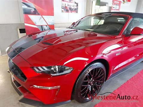 Ford Mustang 5.0 Convertible - Vícekroková renovace a keramická ochrana laku