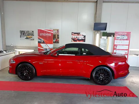 Ford Mustang 5.0 Convertible - Vícekroková renovace a keramická ochrana laku