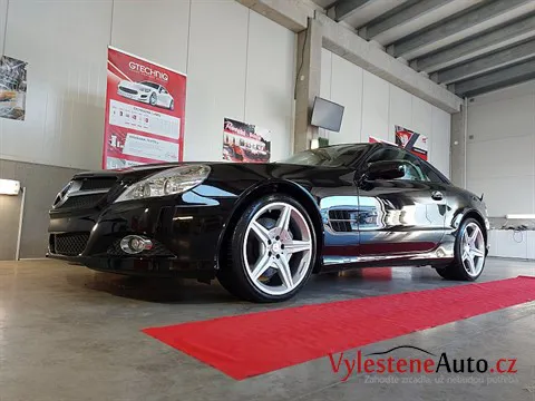 Mercedes SL - Vícekrokové leštění a ochrana laku
