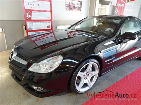 Mercedes SL - Vícekrokové leštění a ochrana laku