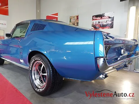 Ford Mustang Fastback - Vícekrokové leštění a ochrana laku