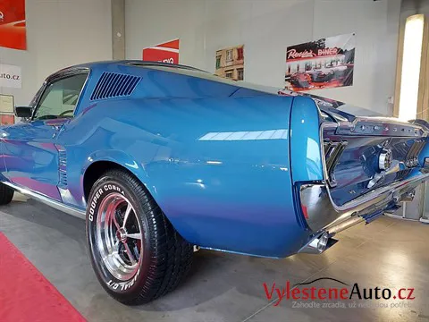 Ford Mustang Fastback - Vícekrokové leštění a ochrana laku