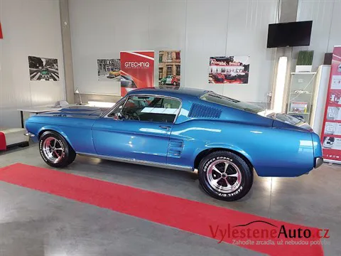 Ford Mustang Fastback - Vícekrokové leštění a ochrana laku