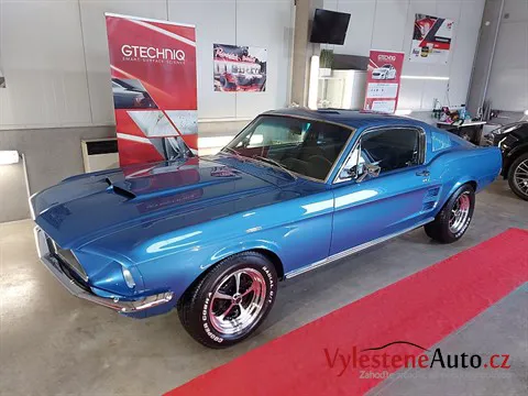 Ford Mustang Fastback - Vícekrokové leštění a ochrana laku