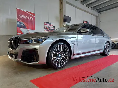 BMW 745e - Leštění a keramická ochrana laku